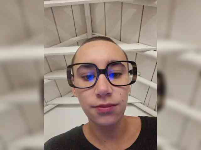 AntoniaDilune webcam