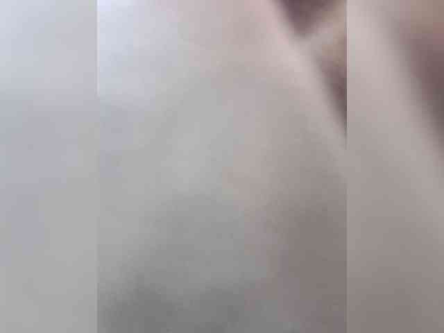 AntoniaDilune webcam