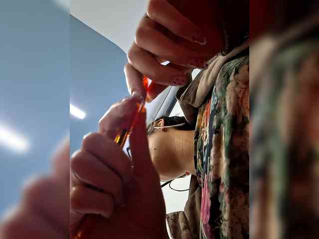 AntoniaDilune webcam