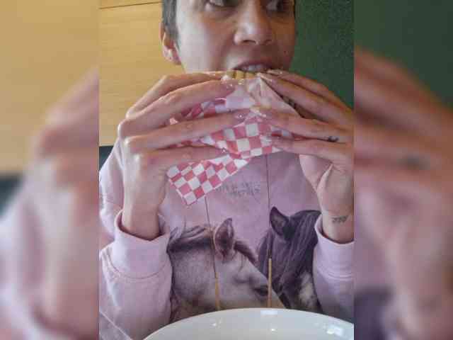 AntoniaDilune webcam