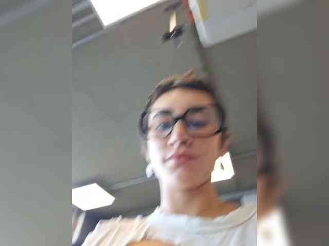 AntoniaDilune webcam