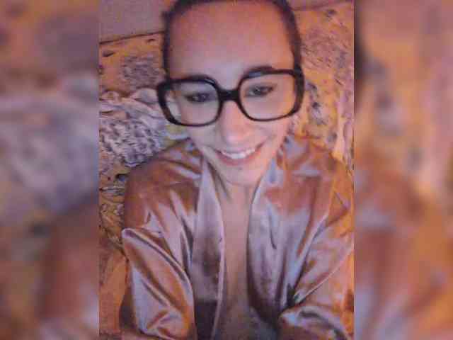 AntoniaDilune webcam