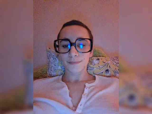 AntoniaDilune webcam