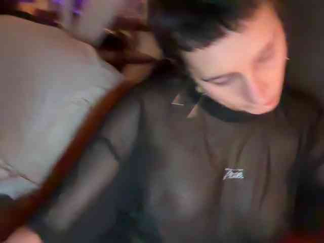 AntoniaDilune webcam