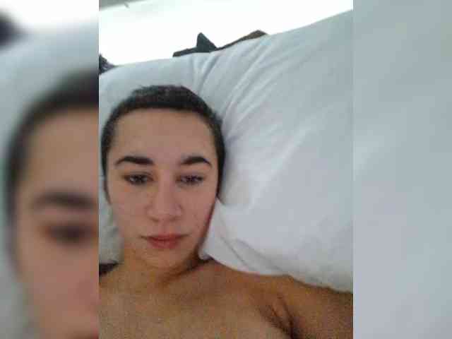 AntoniaDilune webcam