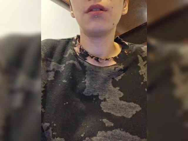 AntoniaDilune webcam