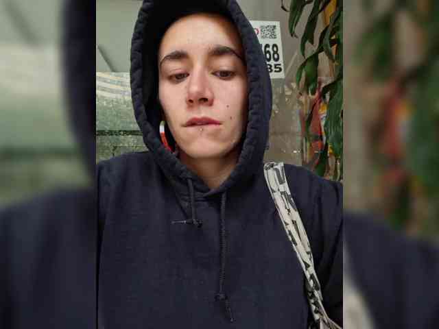 AntoniaDilune webcam