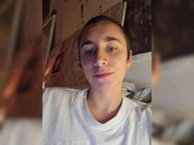 AntoniaDilune webcam