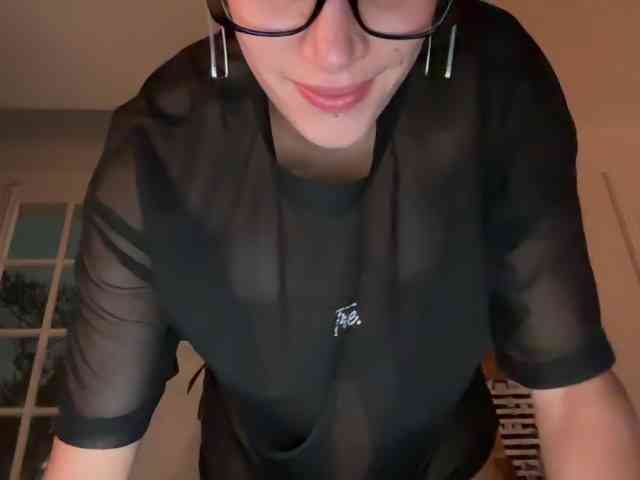 AntoniaDilune webcam