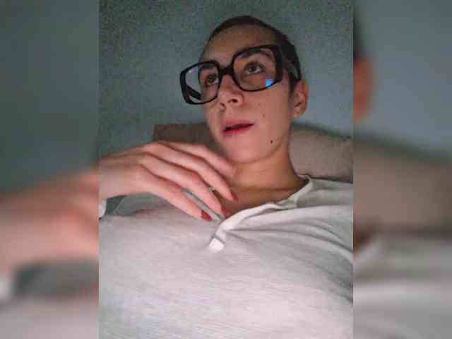 AntoniaDilune webcam