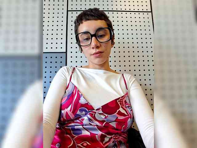 AntoniaDilune webcam