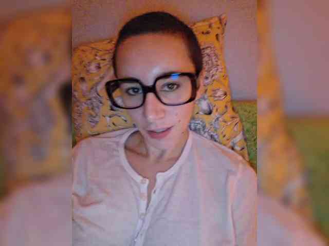 AntoniaDilune webcam
