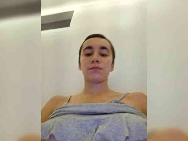 AntoniaDilune webcam