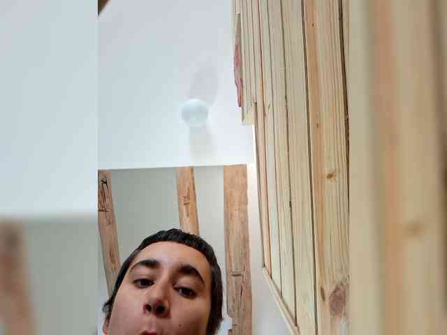 AntoniaDilune webcam