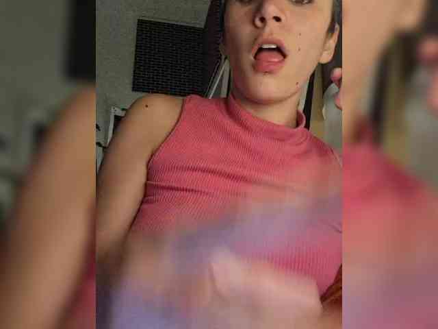 AntoniaDilune webcam