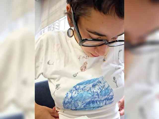 AntoniaDilune webcam