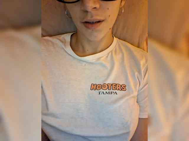 AntoniaDilune webcam