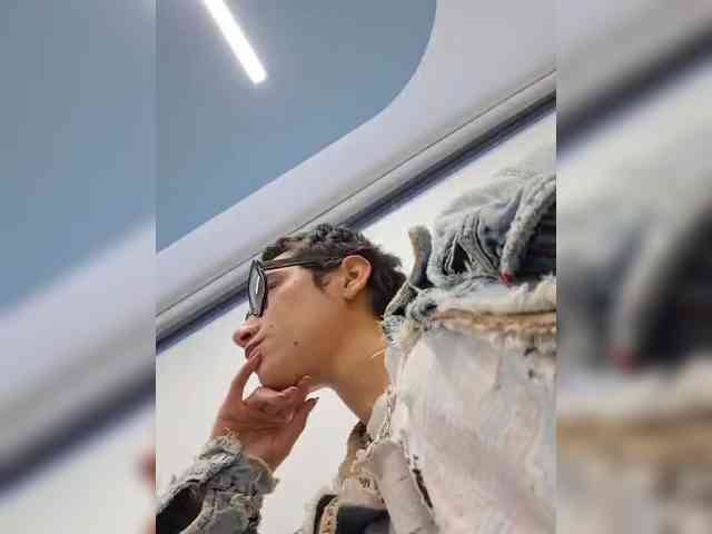 AntoniaDilune webcam