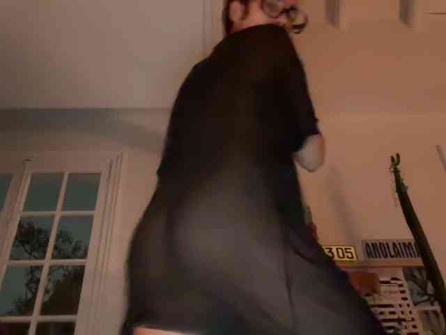 AntoniaDilune webcam