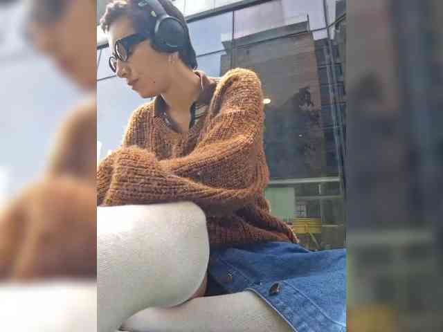 AntoniaDilune webcam