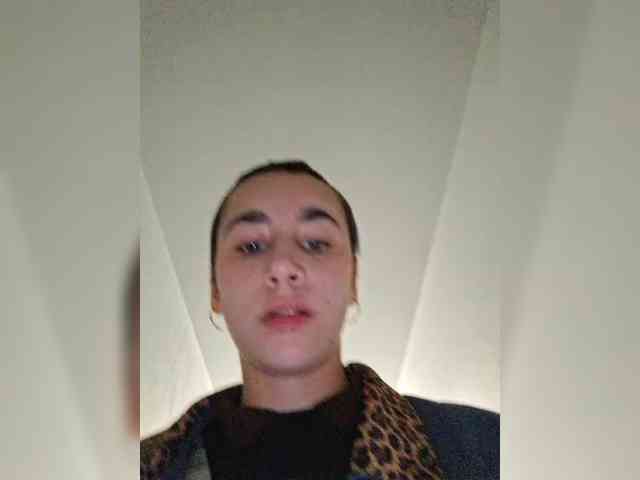 AntoniaDilune webcam