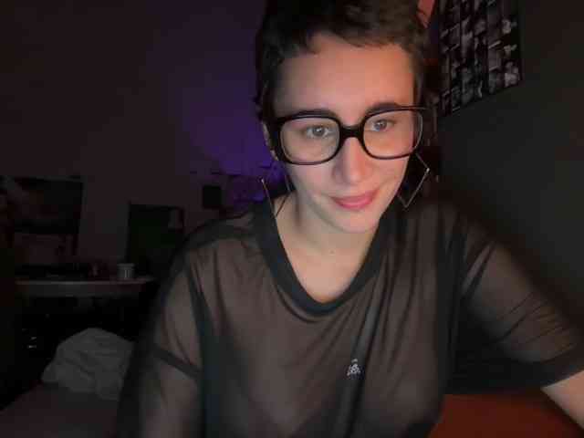 AntoniaDilune webcam