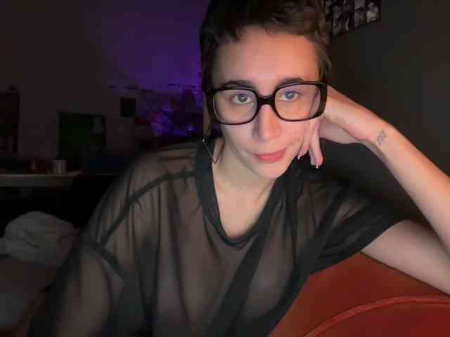 AntoniaDilune webcam