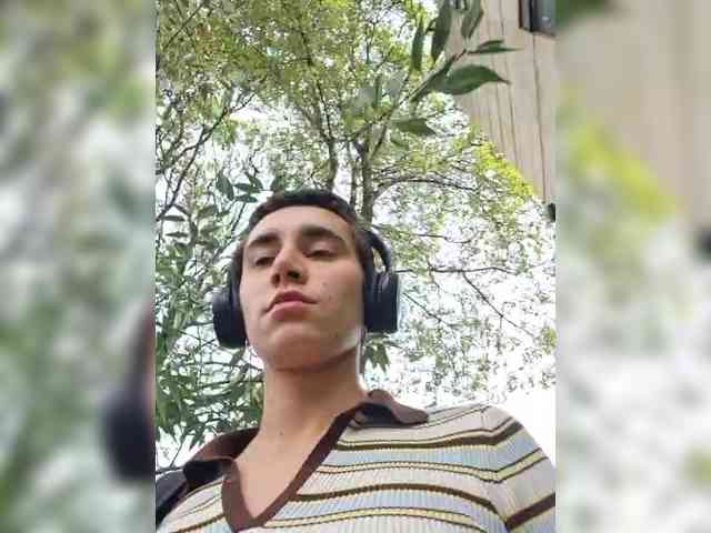 AntoniaDilune webcam