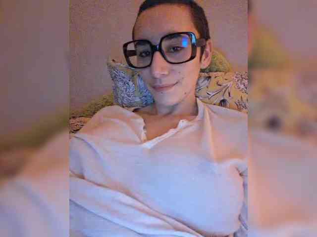 AntoniaDilune webcam