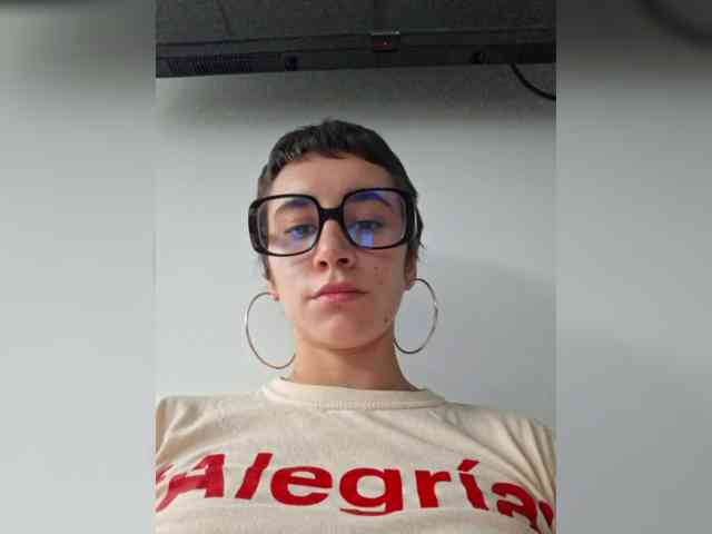 AntoniaDilune webcam