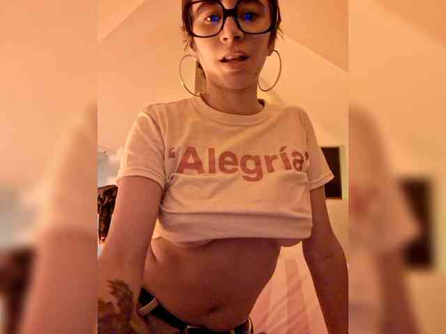 AntoniaDilune webcam