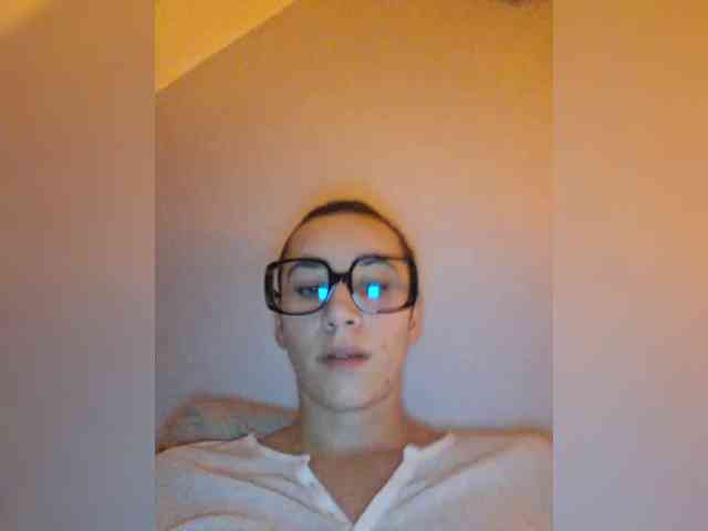 AntoniaDilune webcam