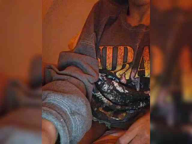 AntoniaDilune webcam