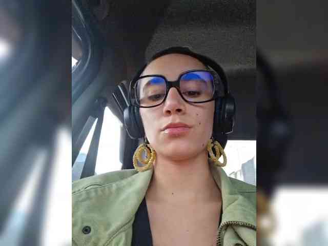 AntoniaDilune webcam