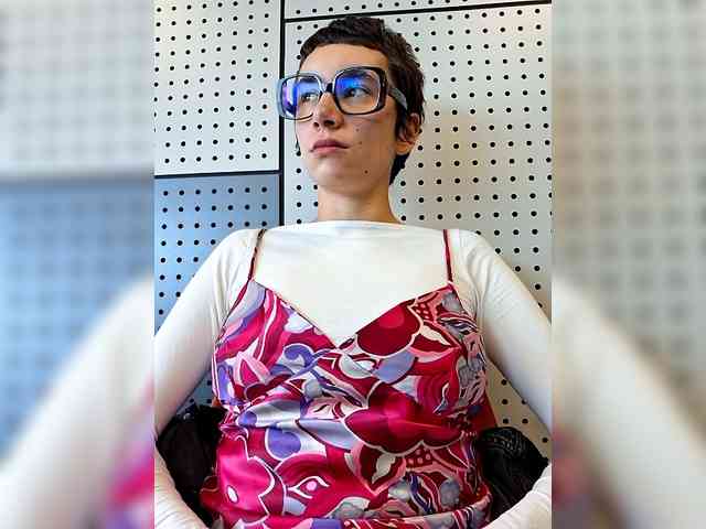 AntoniaDilune webcam