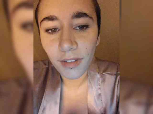 AntoniaDilune webcam
