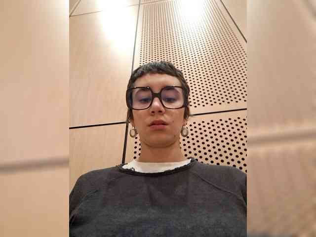 AntoniaDilune webcam