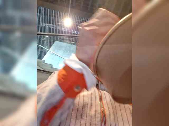 AntoniaDilune webcam