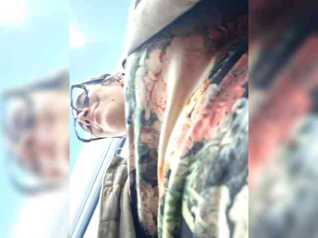 AntoniaDilune webcam