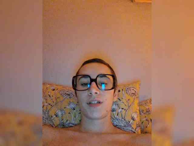 AntoniaDilune webcam
