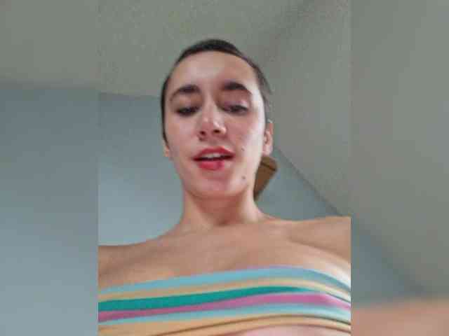 AntoniaDilune webcam