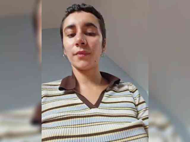 AntoniaDilune webcam