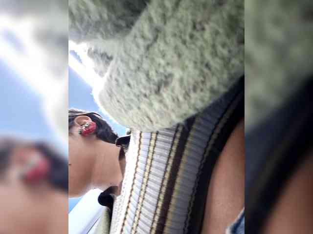 AntoniaDilune webcam