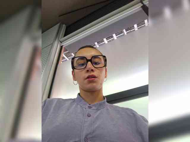 AntoniaDilune webcam