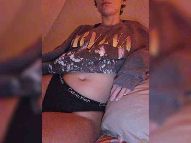 AntoniaDilune webcam