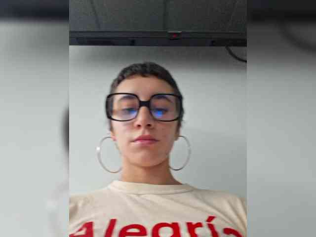 AntoniaDilune webcam