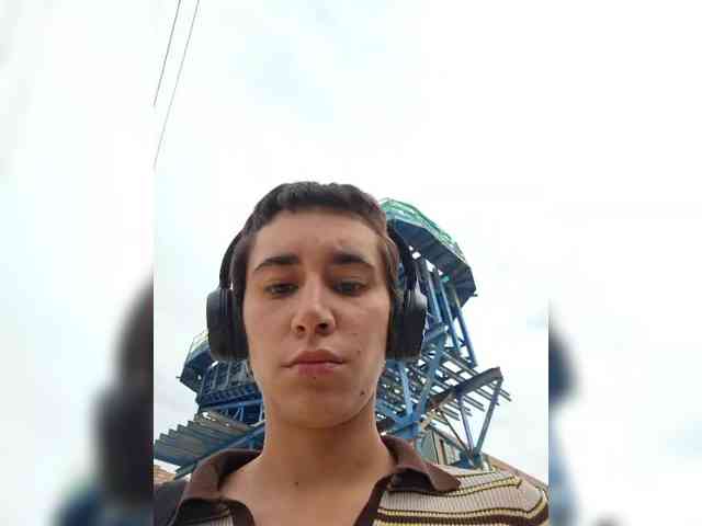 AntoniaDilune webcam