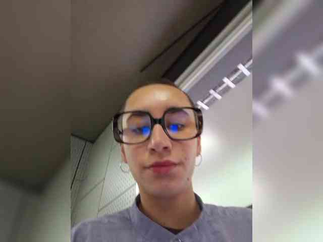 AntoniaDilune webcam