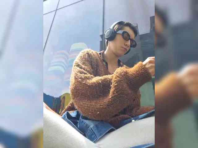 AntoniaDilune webcam