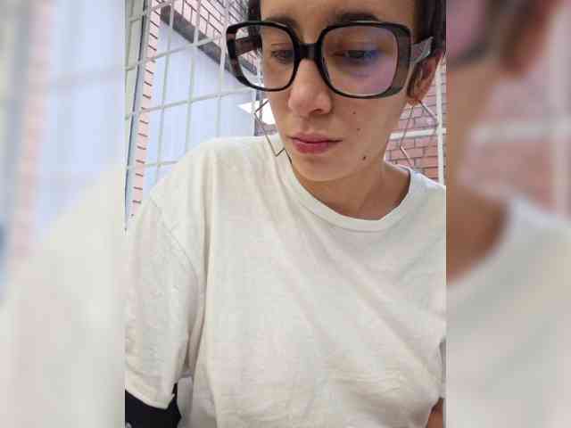 AntoniaDilune webcam